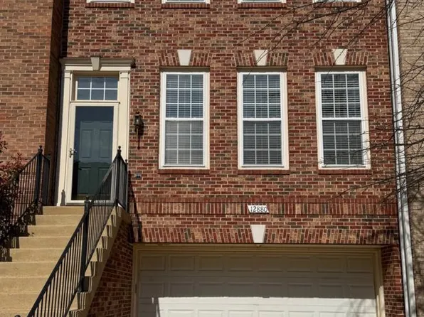 12880 Fair Valley Ct, Fairfax, VA 22033