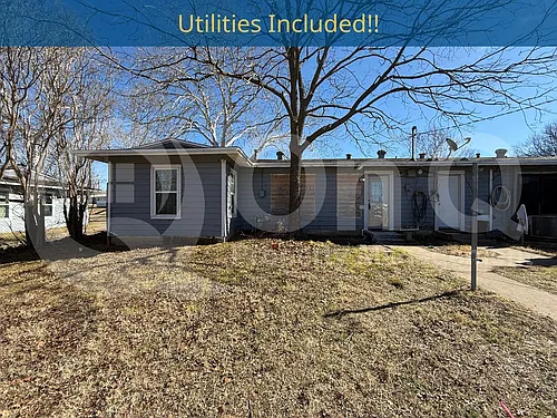 17 Macarthur Dr #A Photo 1