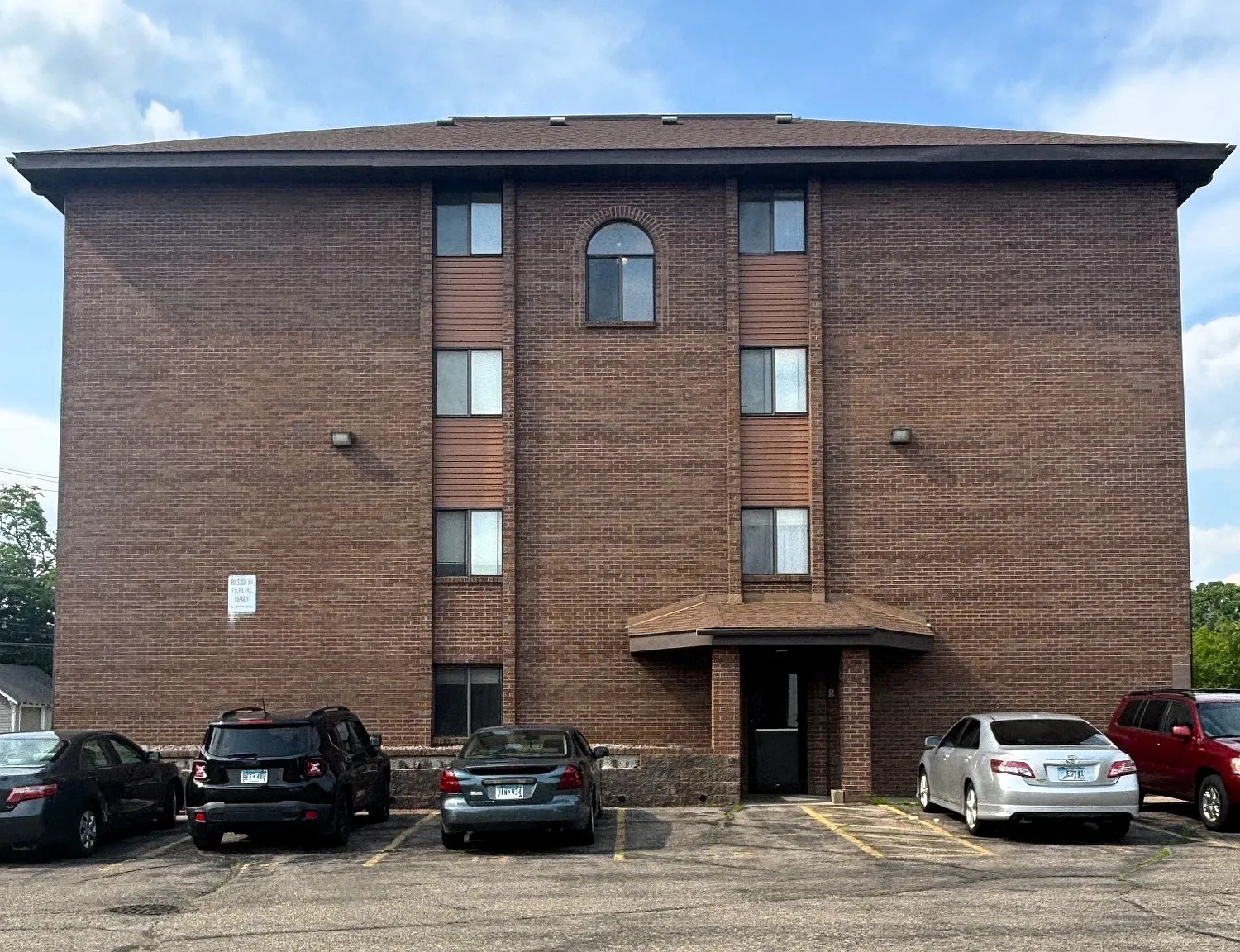 4 bed, $350 — Photo 2