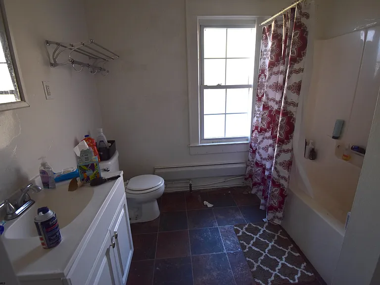 678 Spruce St — Photo 12