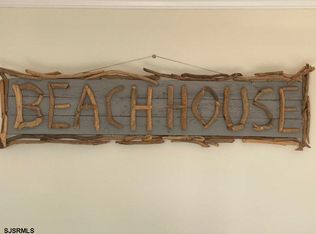 118 N Monroe Ave, Margate City, NJ 08402