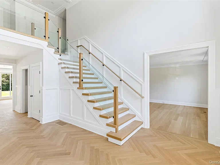 42 Mamaroneck Rd — Photo 7