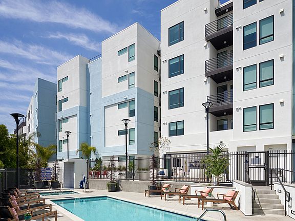 Eastway apartments community photo