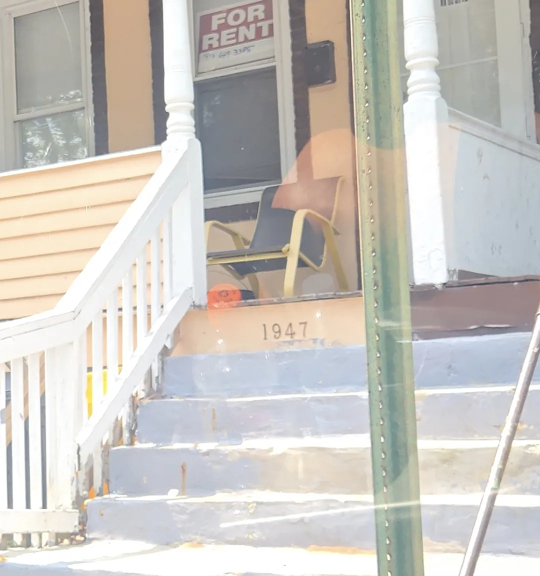 2 bed, 844 sqft, $1,650 — Photo 1