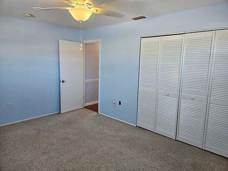 370 Base Ave E #210 — Photo 7
