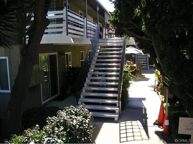 2nd image of 387 Cypress Dr APT 2