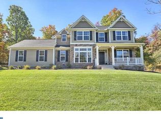 185 Overlook Rd, Morgantown, PA 19543