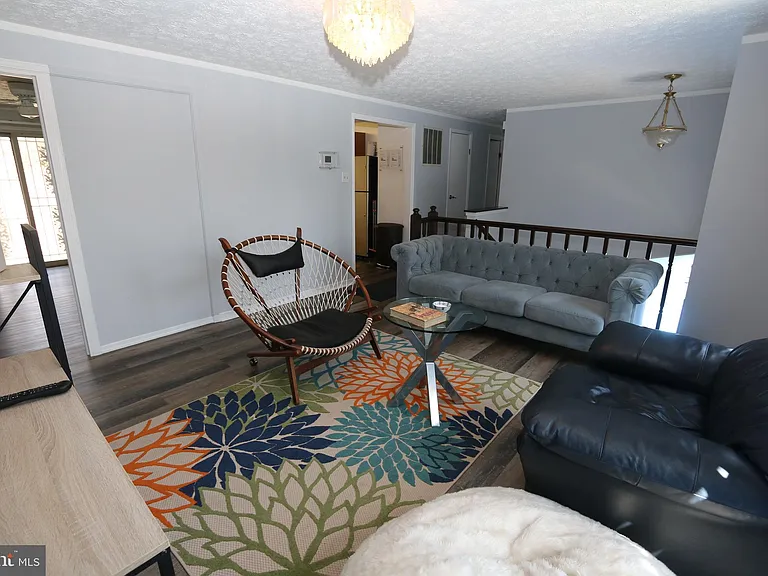 6512 Cricket Pl — Photo 5