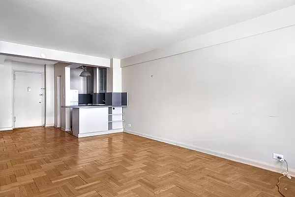 Rented by Compass | media 2