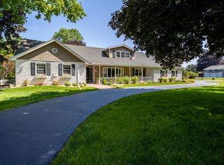 1722 Probert Rd, Jackson, MI 49203