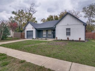 2906 Gardenia Dr, Garland, TX 75041