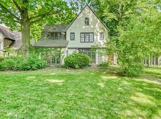 259 Maplewood Dr, Rochester, NY 14615