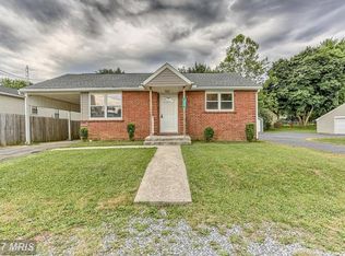 635 Harrison Dr, Chambersburg, PA