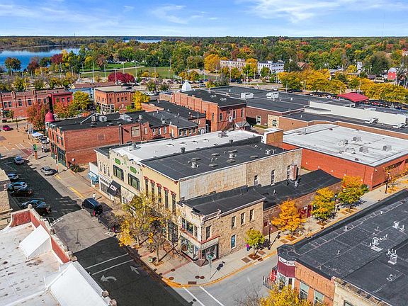 3rd image of 956-964 MAIN STREET
