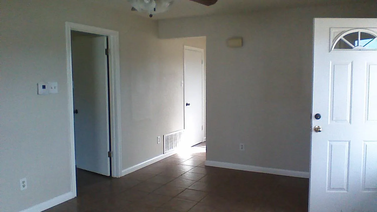 591 Bosque Bend Ln — Photo 2
