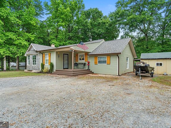 5th image of 895 Laney Rd