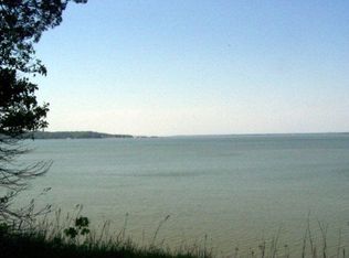 3615 Canoe House Rd, Jamaica, VA 23079