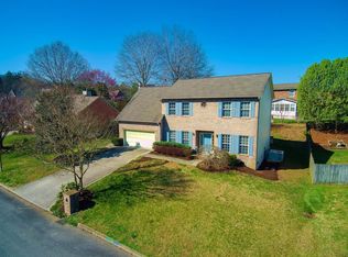 111 Capital Cir, Oak Ridge, TN 37830