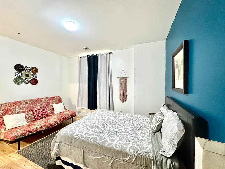 439 N 13th St #3C — Photo 8