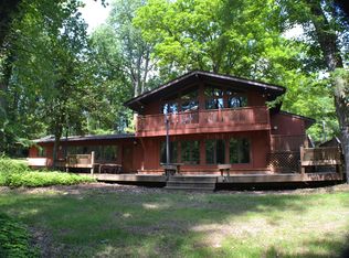 56 Philhower Rd, Lebanon, NJ 08833