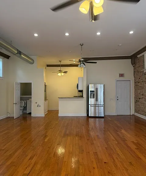 1133 N California Ave #1F — Photo 13