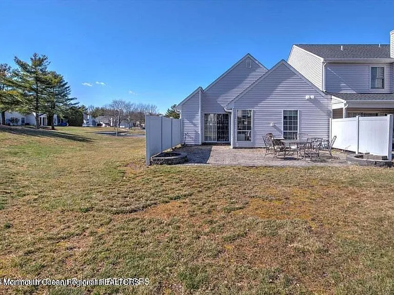 337 Devon Pl — Photo 12