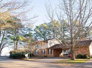1511 Rivershore Rd, Elizabeth City, NC 27909