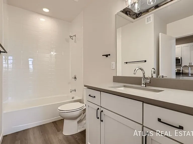 3830 N Olive St #301 — Photo 18