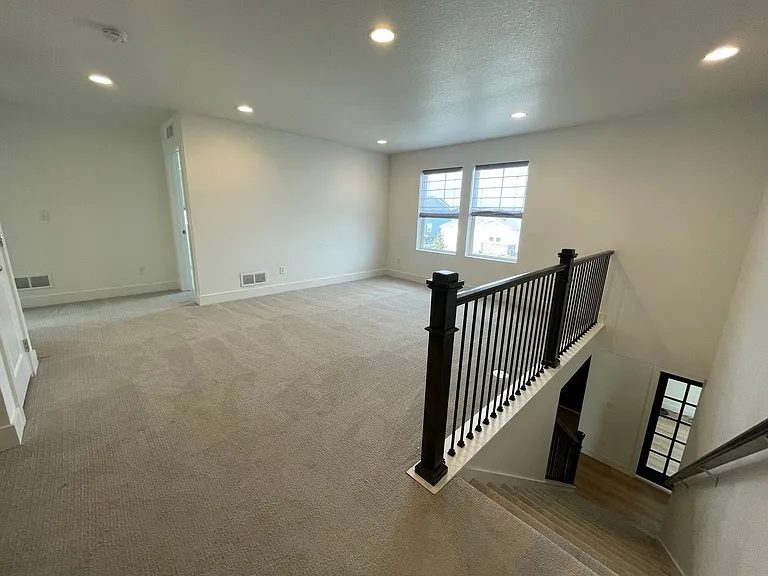 58 Marlowe Dr — Photo 13