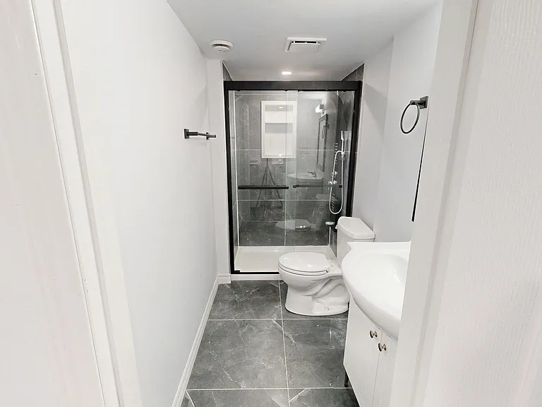 3252 Meadowgate Blvd #LOWER — Photo 27