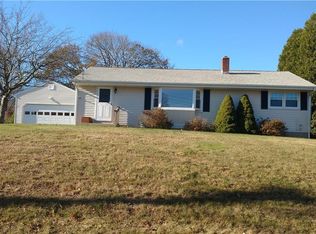 4 Jodry St, Quaker Hill, CT 06375