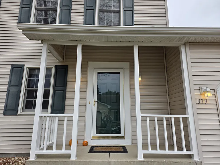 878 Sky Ridge Dr — Photo 4