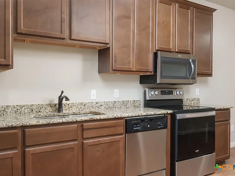 165 S Guadalupe St #212 — Photo 3