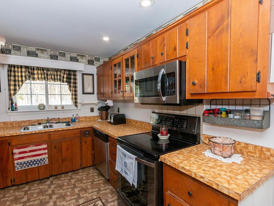 2nd image of 162 Simpson Rd