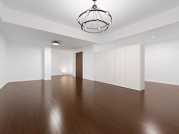 2nd image of 462 W 58th St