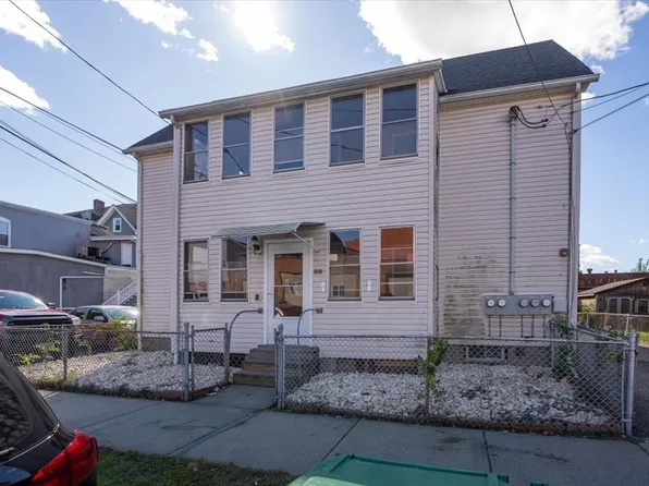 82-88 Chestnut St, Chicopee, MA 01013