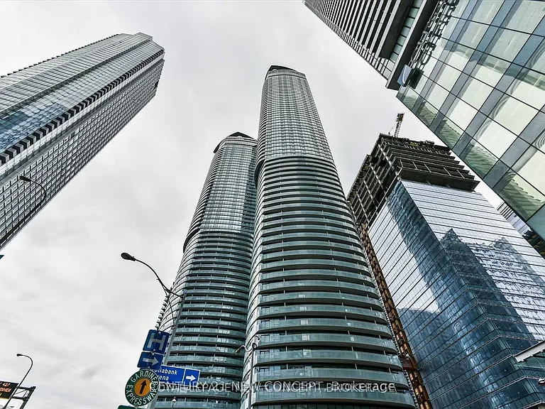 14 York St #1502 — Photo 6