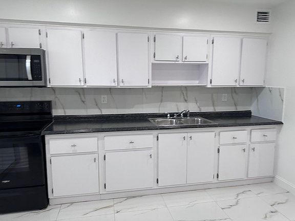 3rd image of 2315 NW 95th Ter