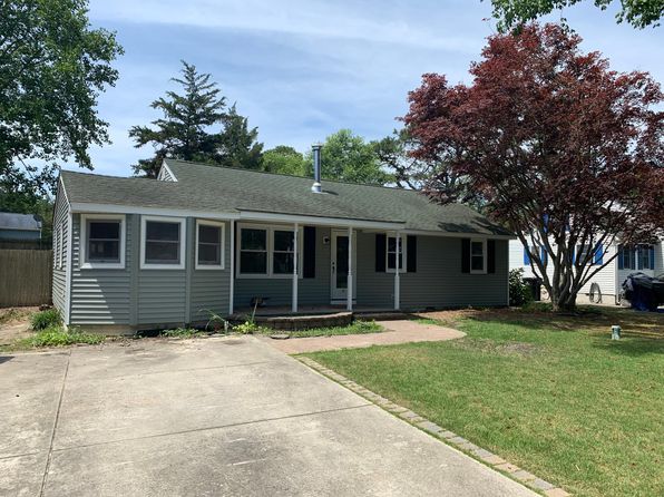 10 Bayview Ave