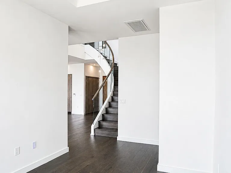 3 Concord Cityplace Way #Penthouse 8105 — Photo 26
