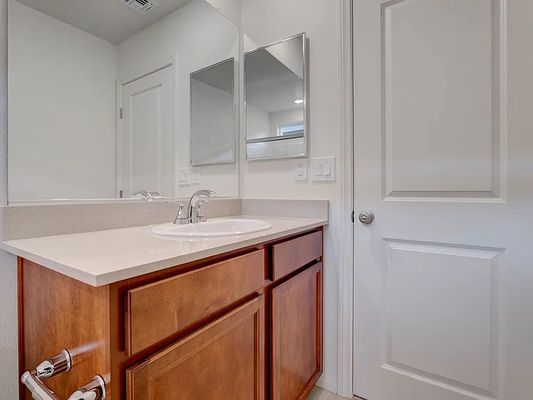 9256 Innot Ave — Photo 28