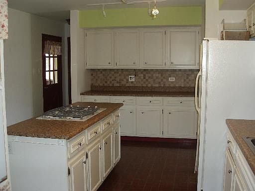 4th image of 31 E Bowen St