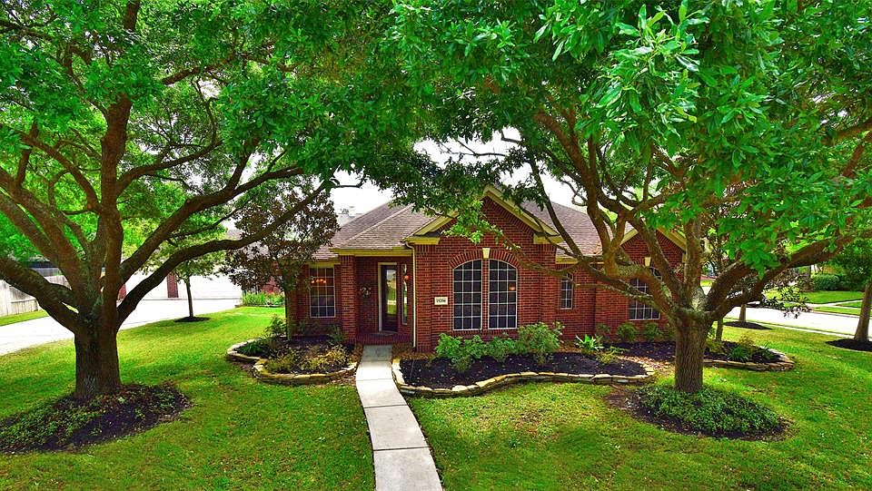 1st image of 15206 Juniper Cove Dr