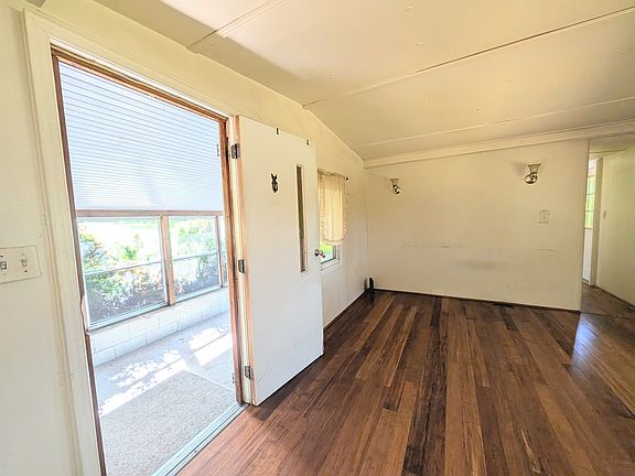 4th image of 341 Haydenville Rd
