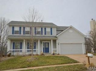 1341 Point Mariner Dr, Fenton, MO 63026
