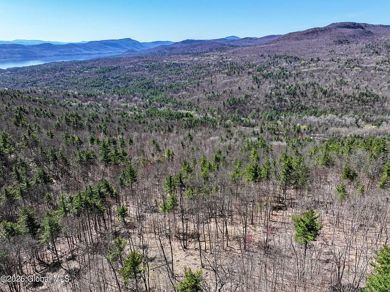 3rd image of 392 W Hague Road