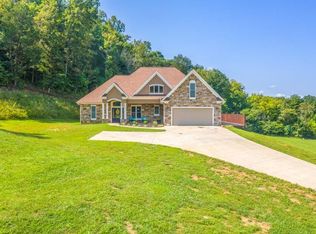 1335 Deep Springs Rd, Dandridge, TN 37725
