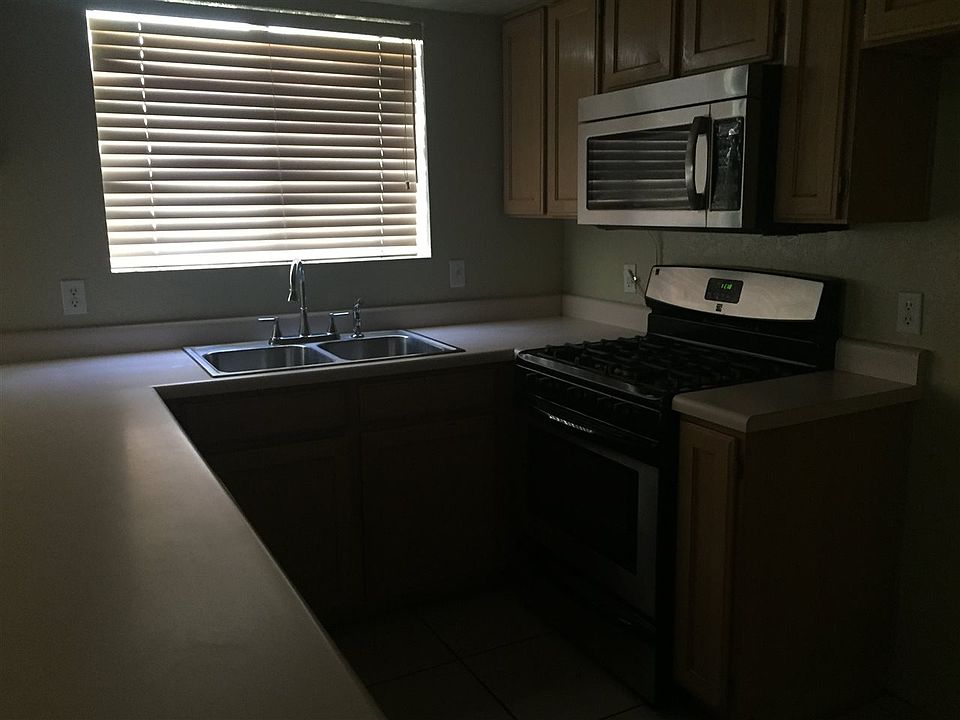 2nd image of 1623 W 12th Ln