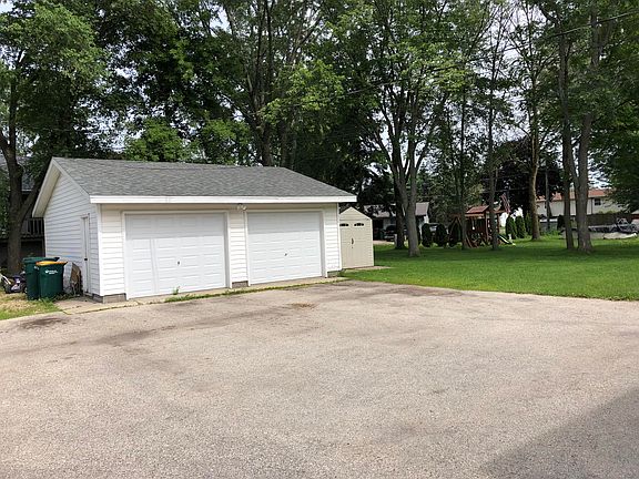 3rd image of 400 Wheelock Ave #402