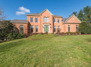 808 Polo Pl, Great Falls, VA 22066